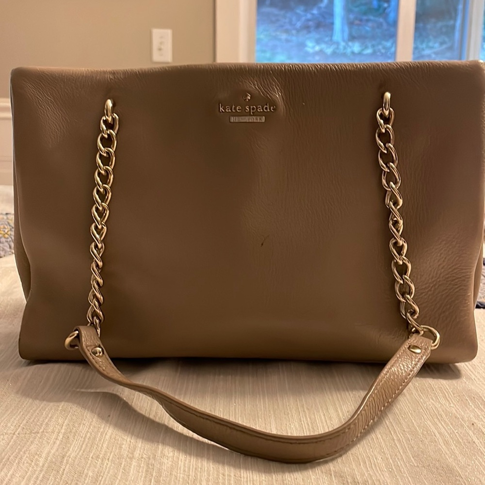 Kate Spade small Phoebe Emerson Place smooth shoulder bag in putty leather
